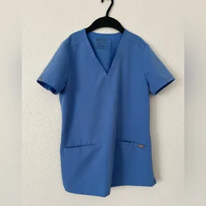 FIGS Womens Capri Blue Casma-Three Pocket Scrub Top sz XS thumbnail 2