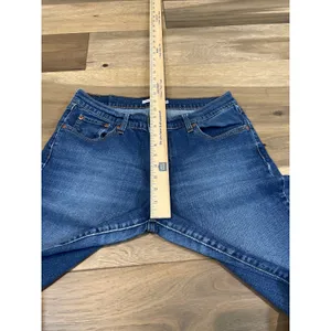 Levi’s 414 Relaxed Straight Jeans Size 29 Mid Wash Classic Straight Leg thumbnail 4