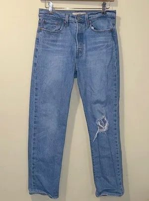 Womens Levi's Wedgie Straight Distressed Light Wash Jeans thumbnail 1