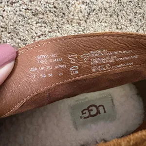UGG Chestnut Brown Wright Belted Boots‎ size 7 EUC thumbnail 7