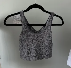 Full Tilt Blue gray floral tank crop top thumbnail 2