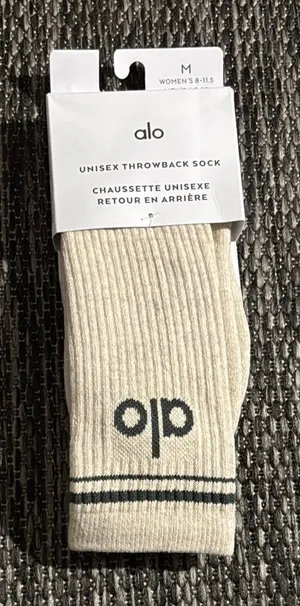 Alo Yoga Unisex Throwback Sock Oatmeal Heather Charcoal Green Size Medium thumbnail 1