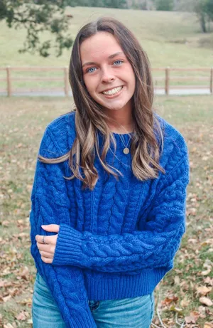 Debut sweater thumbnail 1