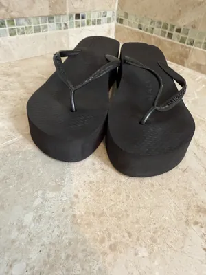 MALAVADOS Luxury Heeled Flip Flops Sandals Black Size 8 thumbnail 4