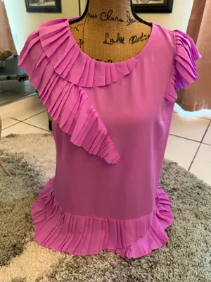Super pretty shirt size M. 💜 Pink Size M thumbnail 1