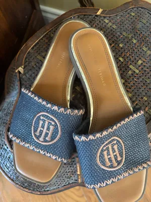 Tommy Hilfiger Navy and Brown Woven Slide Sandals thumbnail 2