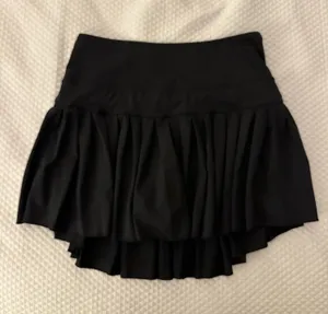 Black tennis skirt Size M thumbnail 1