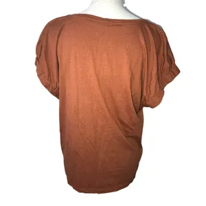 DKNY Knit Top Size L Rust Short Sleeve Drop Shoulder Elevated Tee Relaxed Fit thumbnail 9