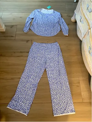NEW Polka dot Pajamas Set 2 Pc Lounge Set Long Sleeve Pjs Long Pants L thumbnail 3