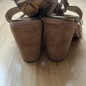 Fiel gold metallic heeled sandals, size 8 thumbnail 3