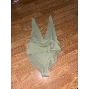 Salty Weekend Fiji Sage Green One Piece Swimsuit Size Large thumbnail 5