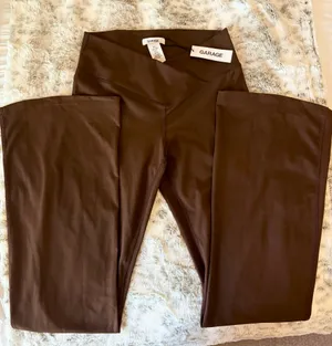 Garage High-Waisted Crossover flare leggings - Chocolate Brown - S thumbnail 1