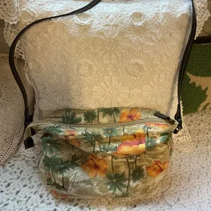 Relic Y2K Vintage Floral Print Shoulder Bag thumbnail 1