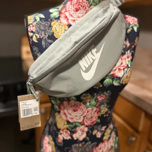Nike heritage Bag thumbnail 1