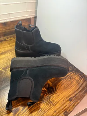 UGG Black neumal Chelsea platform boot size 8 thumbnail 6
