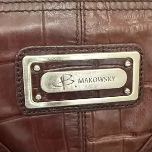 B MAKOWSKY Brown 100% Genuine Leather Zip Around Wallet 8”X4” thumbnail 7