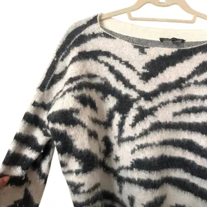 MAJE Angora Zebra Print‎ Sweater Sz 1 (Small) thumbnail 4