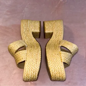 Wild Pair Niftyy woven espadrille beige heeled wedge size 8.5 open toe thumbnail 3