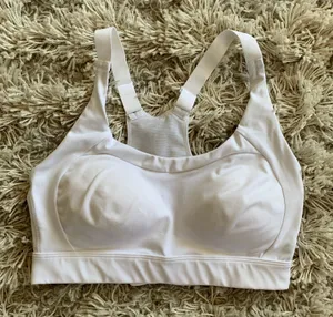 Gymshark White Sports Bra thumbnail 1