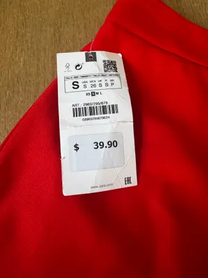 Zara red shorts thumbnail 2