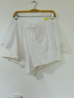 all in motion White Active Shorts with Logo thumbnail 6