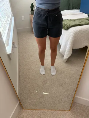 Lululemon Softstreme Shorts 4" thumbnail 5