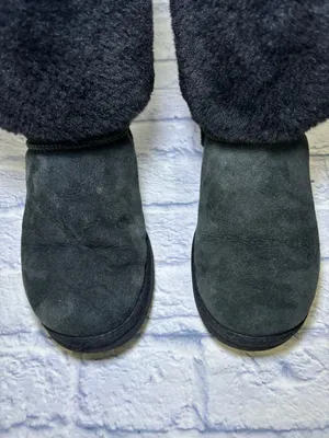 UGG Boots Womens 9.5 Classic Tall Shearling Winter Black Suede Leather Fur thumbnail 5