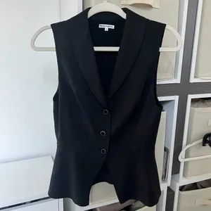 Reformation Oakley Peplum Vest in Black Sz 4 NWOT thumbnail 4
