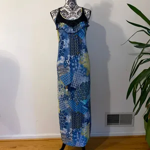 NWT!! Julia Fashion Boutique Beach Sleeveo Maxi Dress Size Small thumbnail 2