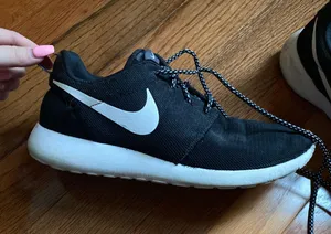 Nike Roshe One thumbnail 1