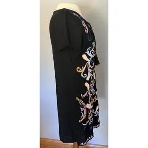 Skies Are Blue Dress Size Small Black Embroidered Shift Boho‎ Floral Feminine thumbnail 3