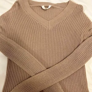 Light Brown Loose thumbnail 1