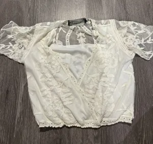 Beautiful Lace Top White Size XS thumbnail 1