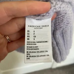 EUC | American‎ Eagle women’s jegging fit hooded sweater — small thumbnail 5