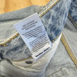 NWT‎ PacSun Casey Low Rise Baggy Jeans Shiloh Light Wash Distressed 26 Denim thumbnail 6