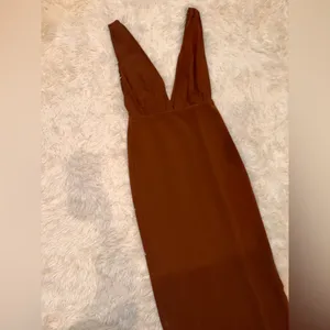 NWT Reformation Velda Deep V sleeveless midi Dress Brown Size 0 thumbnail 5