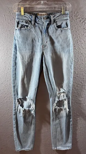 1422 | Abercrombie‎ Curve Love The Mom High Rise Distressed Jeans Light Wash 00 thumbnail 1