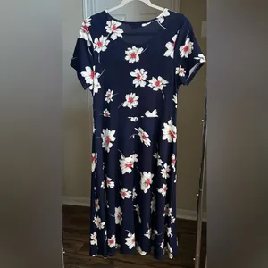 Urban Coco Short Sleeve Midi Dress NWT thumbnail 2