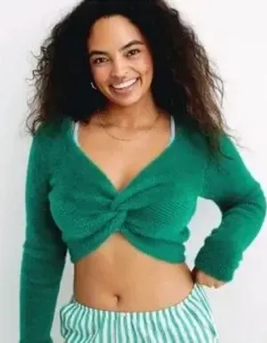 Aerie fluffy 4 ever reversible twist Green comfy cropped sweater L thumbnail 1