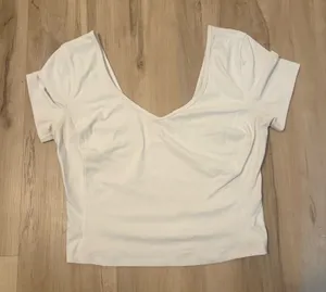 Lululemon align tee thumbnail 1