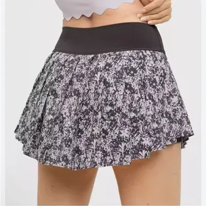 Aerie Offline Real‎ Me Gray Floral Skort S thumbnail 1