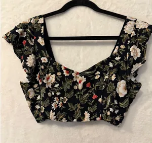 American Eagle Floral Crop Top NWT Womens Small Ruffle Sleeve Smocked Back Black thumbnail 1