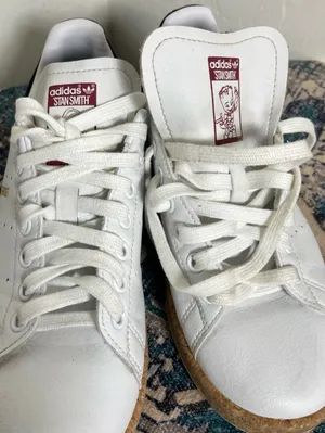adidas White Leather Sneakers with Burgundy Logo Accents thumbnail 2