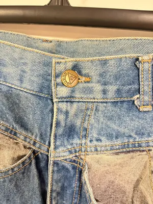 Vintage GUESS by Georges Marciano Two-Tone Jeans from the late 80s or early 90s. thumbnail 7