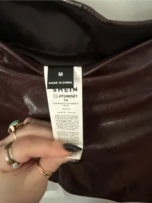 NWOT Medium Shein Burgundy Skort thumbnail 4