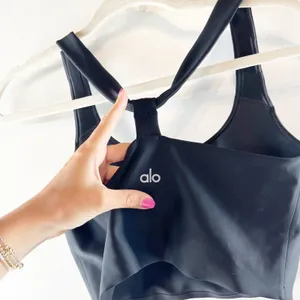 Alo Airlift Sleek Bra Tank Top Black Small thumbnail 7