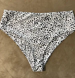 NWOT Women Zaful XXL high waist swim bottoms thumbnail 1