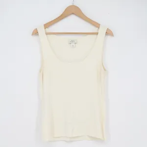 Ann Taylor Loft Womens Medium Cream Knit Scoop Neck Sleeveless Tank Top Shell thumbnail 2