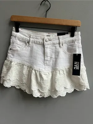 Madden NYC NWT White Eyelet Denim Skirt Y2K New Size XS thumbnail 4