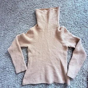 The Works New York Beige Cashmere Turtleneck Size Small thumbnail 1